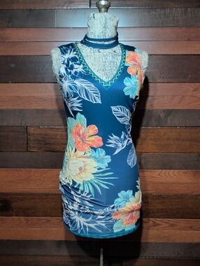 Jealous Tomato Navy Floral V-Neck Sleeveless Bodycon Dress